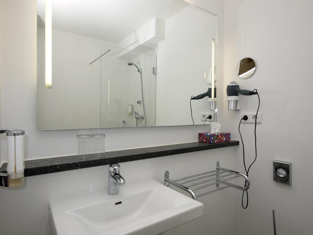 Hotel Pinger Remagen Bagian luar foto