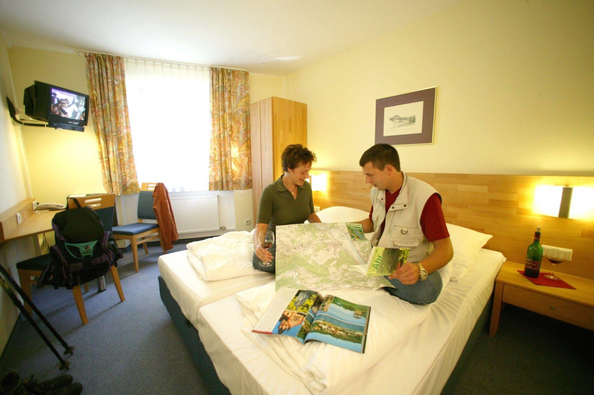 Hotel Pinger Remagen Bagian luar foto