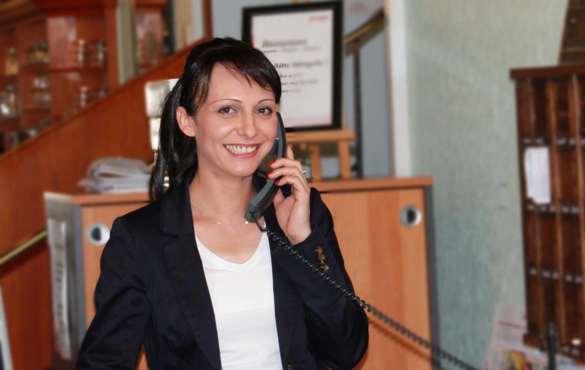Hotel Pinger Remagen Bagian luar foto